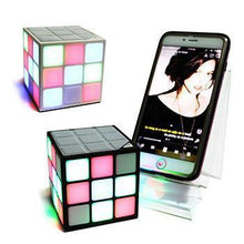 Carregar imagem no visualizador da galeria, Portable and Wireless Magic Cube Sound Box