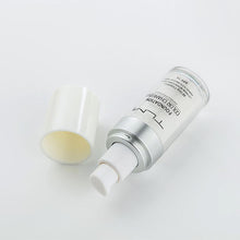 Carregar imagem no visualizador da galeria, White Face Foundation - Fits Skin Tone