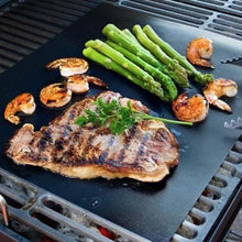 Carregar imagem no visualizador da galeria, 2 Piece Non-Stick Barbecue Grill Mats - No more messy grills!