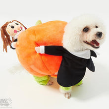 Carregar imagem no visualizador da galeria, Fantasy Dog Carrying Pumpkin