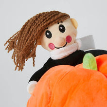 Carregar imagem no visualizador da galeria, Fantasy Dog Carrying Pumpkin
