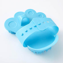 Carregar imagem no visualizador da galeria, 3 Pieces Hand Size Pet Shower Brush
