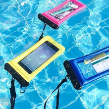 Carregar imagem no visualizador da galeria, Universal Floating Waterproof Phone Case
