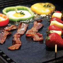 Carregar imagem no visualizador da galeria, 2 Piece Non-Stick Barbecue Grill Mats - No more messy grills!
